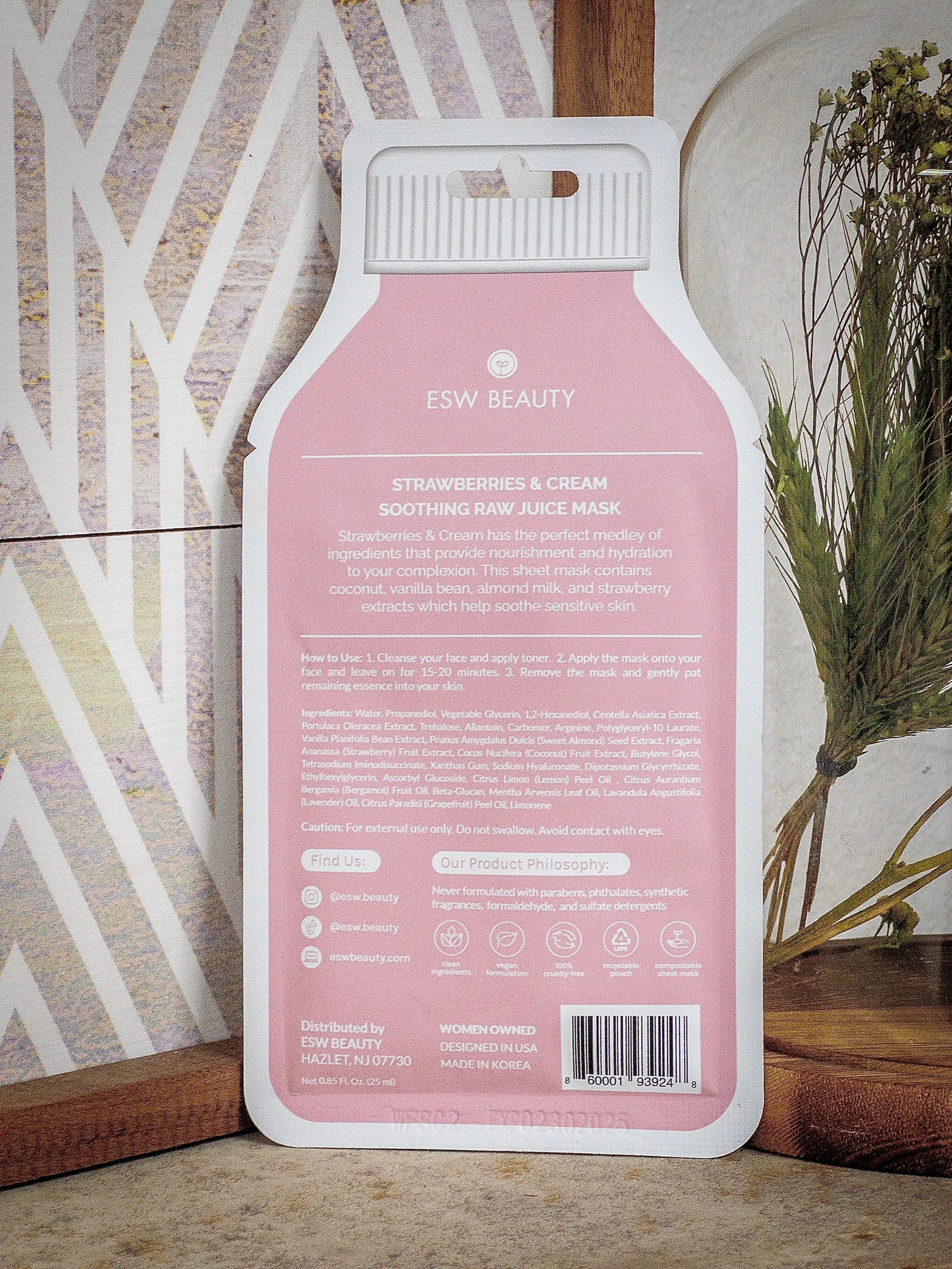 ESW Strawberries & Cream Soothing Raw Juice Mask