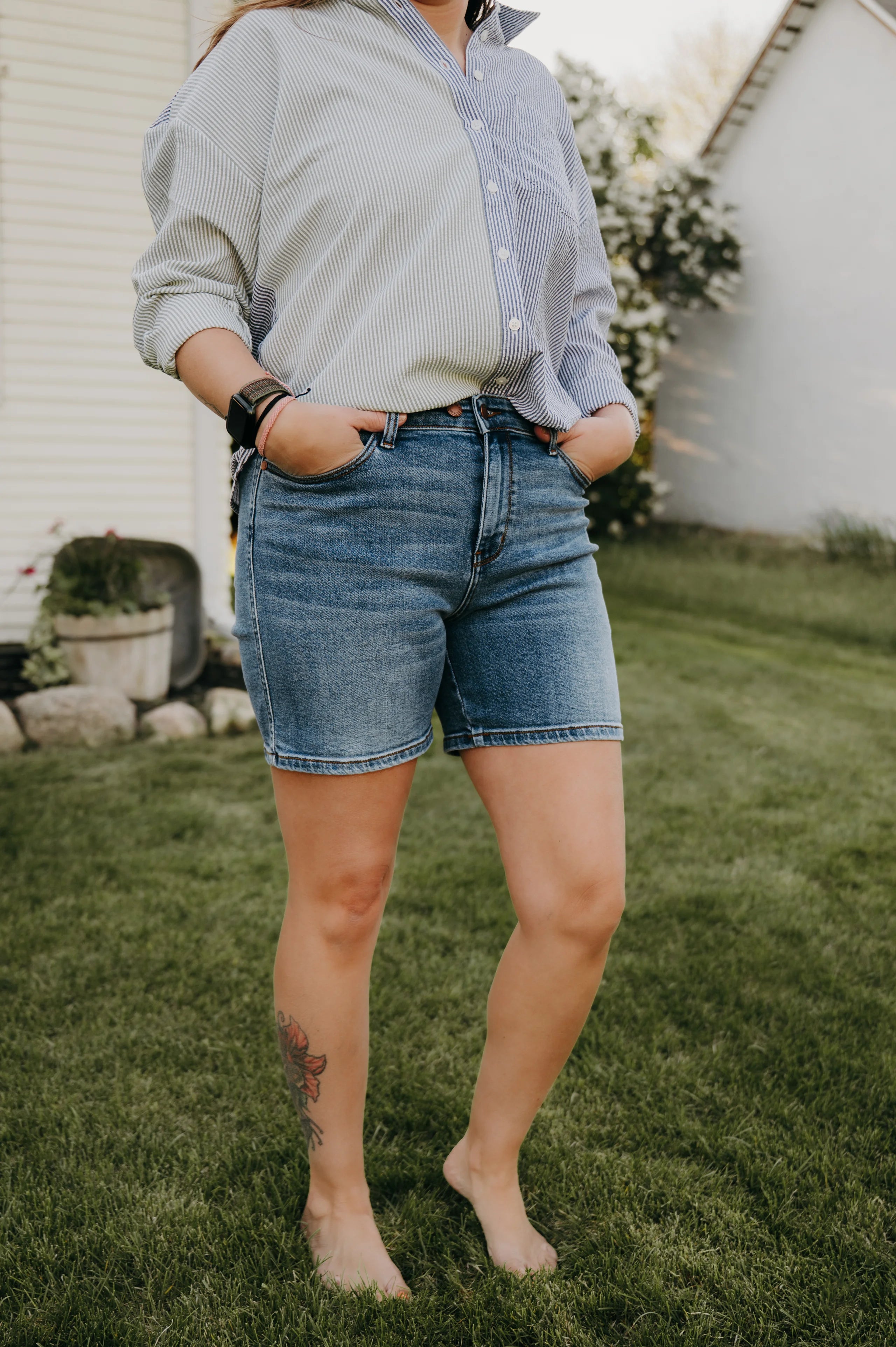 Judy Blue 2 Button Mid Length Dad Shorts JB15299