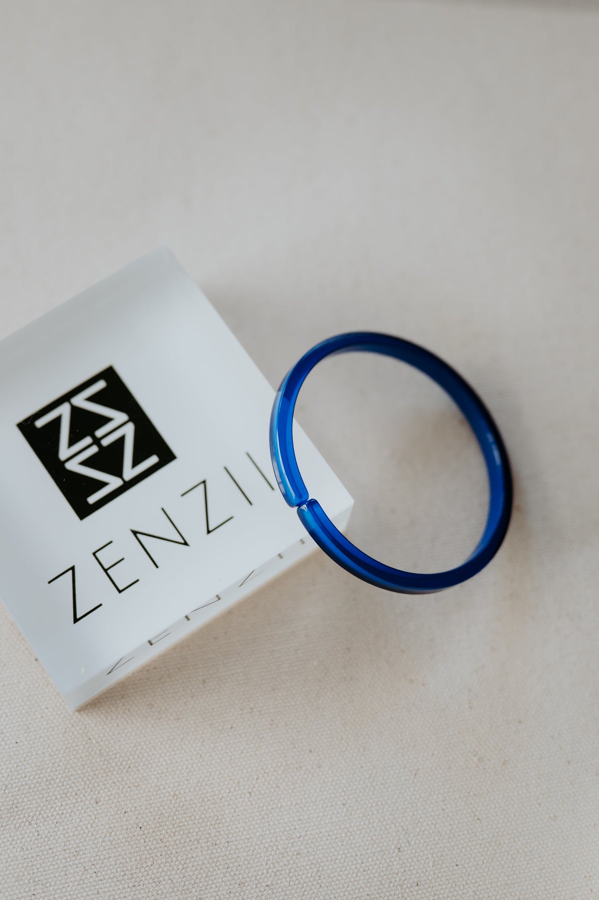 Zenzii Skinny Resin Bangle Cobalt