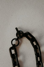 Zenzii Resin Cable Link Collar Necklace Black