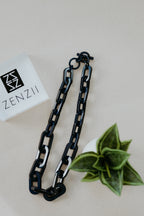 Zenzii Resin Cable Link Collar Necklace Navy