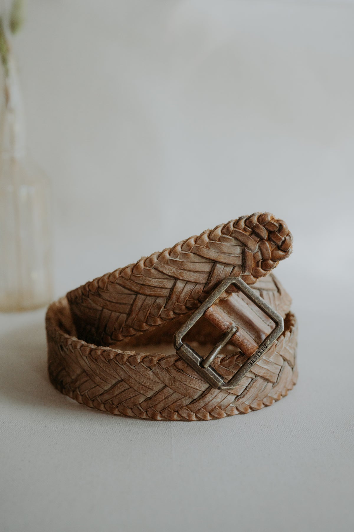 Bed|Stu Proem Tan Rustic White BFS Belt