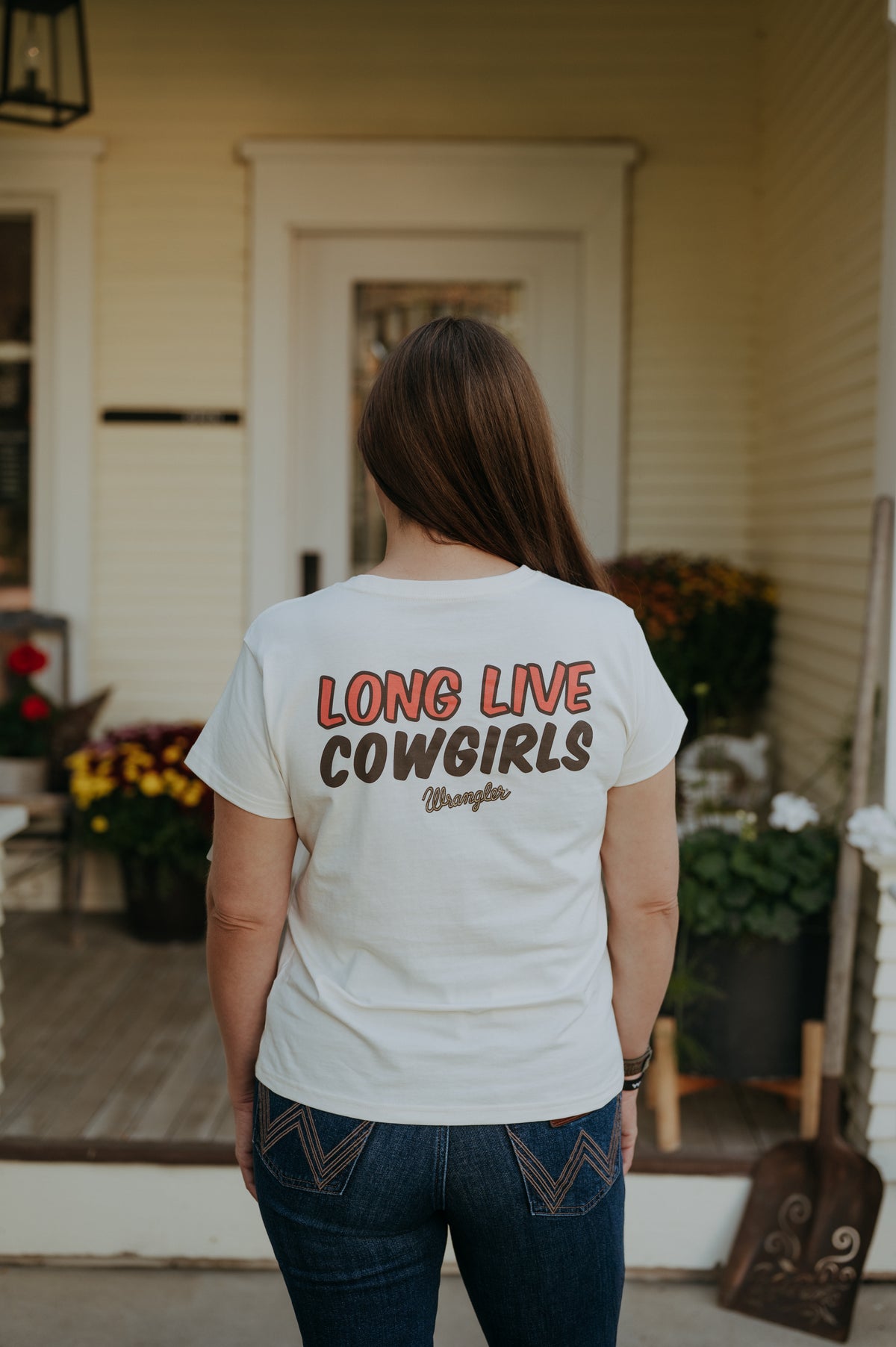 Wrangler Retro White Long Live Cowgirls Graphic Tee