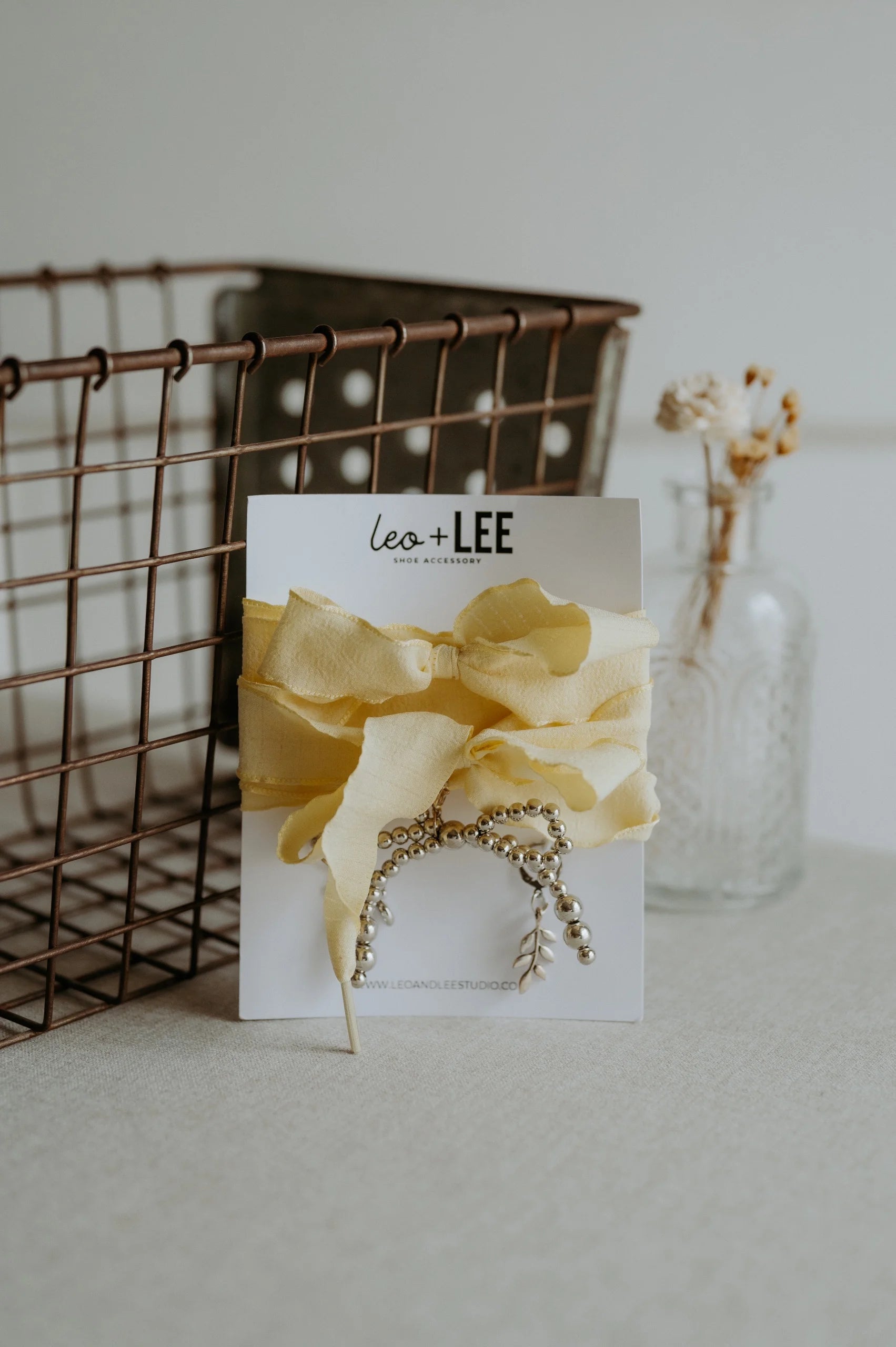 Leo & Lee Shoe Charm And Lace Set (Butter Yellow Laces, Silver Balloon Dog, Bow, Leaf)