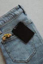 Thread Vertical Leather Wallet (Sanders Stone)