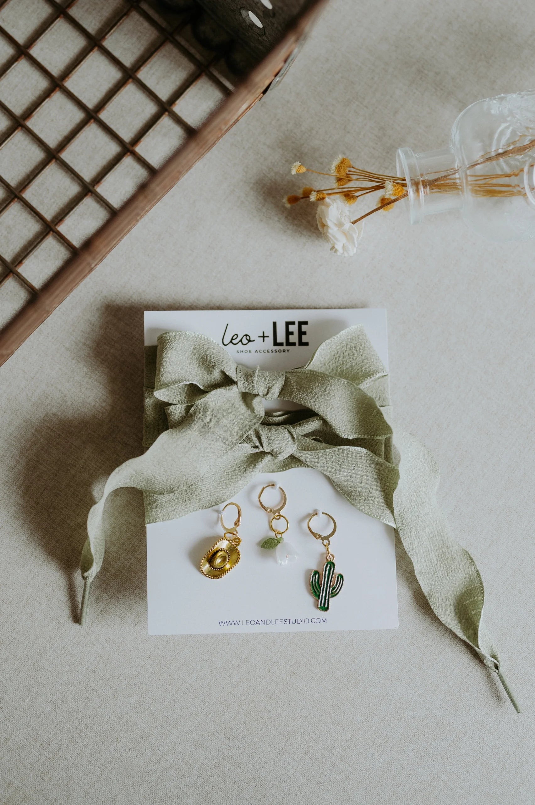Leo & Lee Shoe Charm And Lace Set (Sage Green Laces, Cowboy Hat, Cactus, Flower)