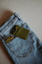 Thread Vertical Wallet (Olive Green)