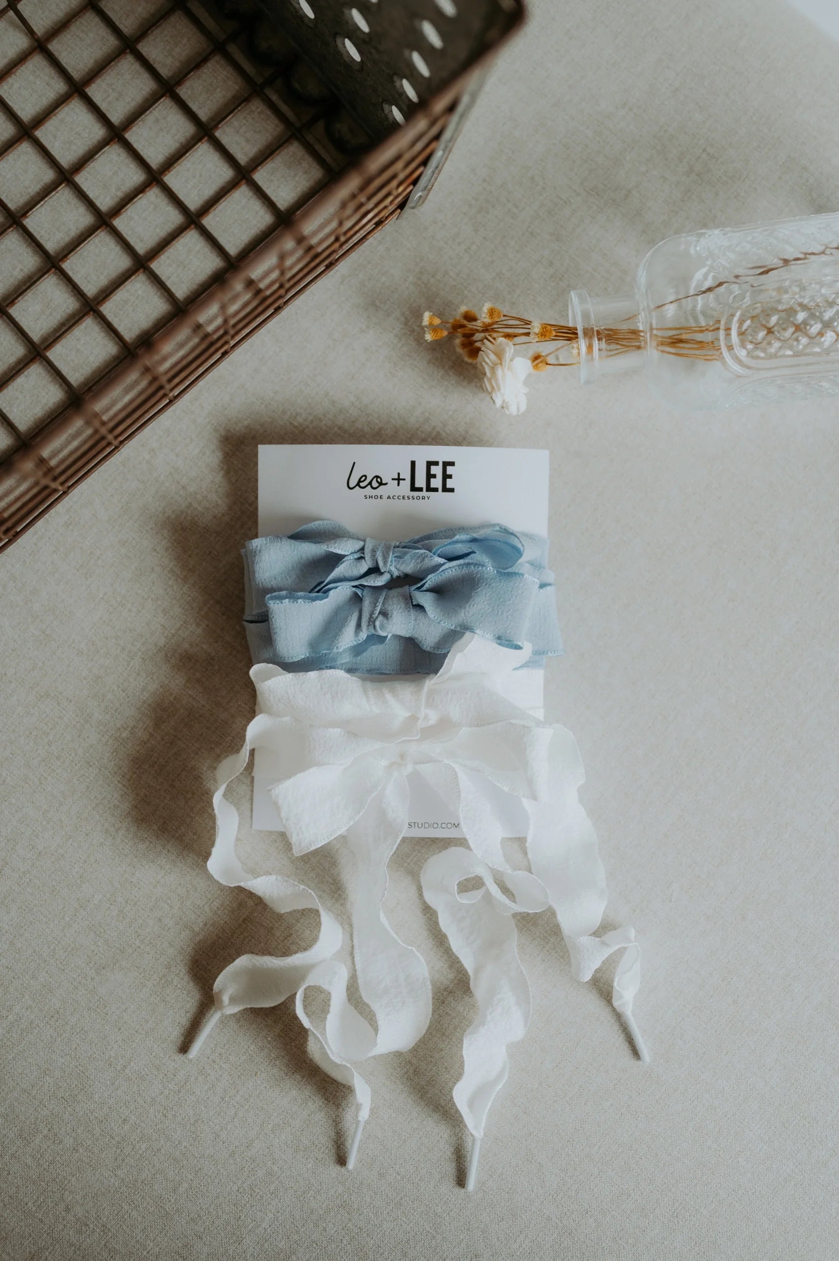 Leo & Lee Butterfly Shoe Lace Set (Baby Blue And White)