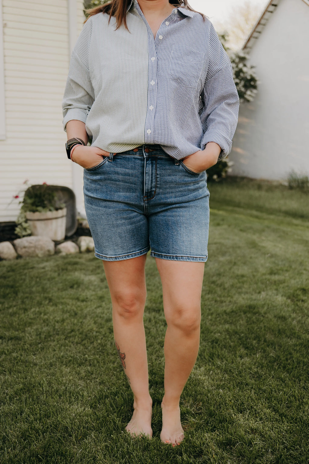 Judy Blue 2 Button Mid Length Dad Shorts JB15299