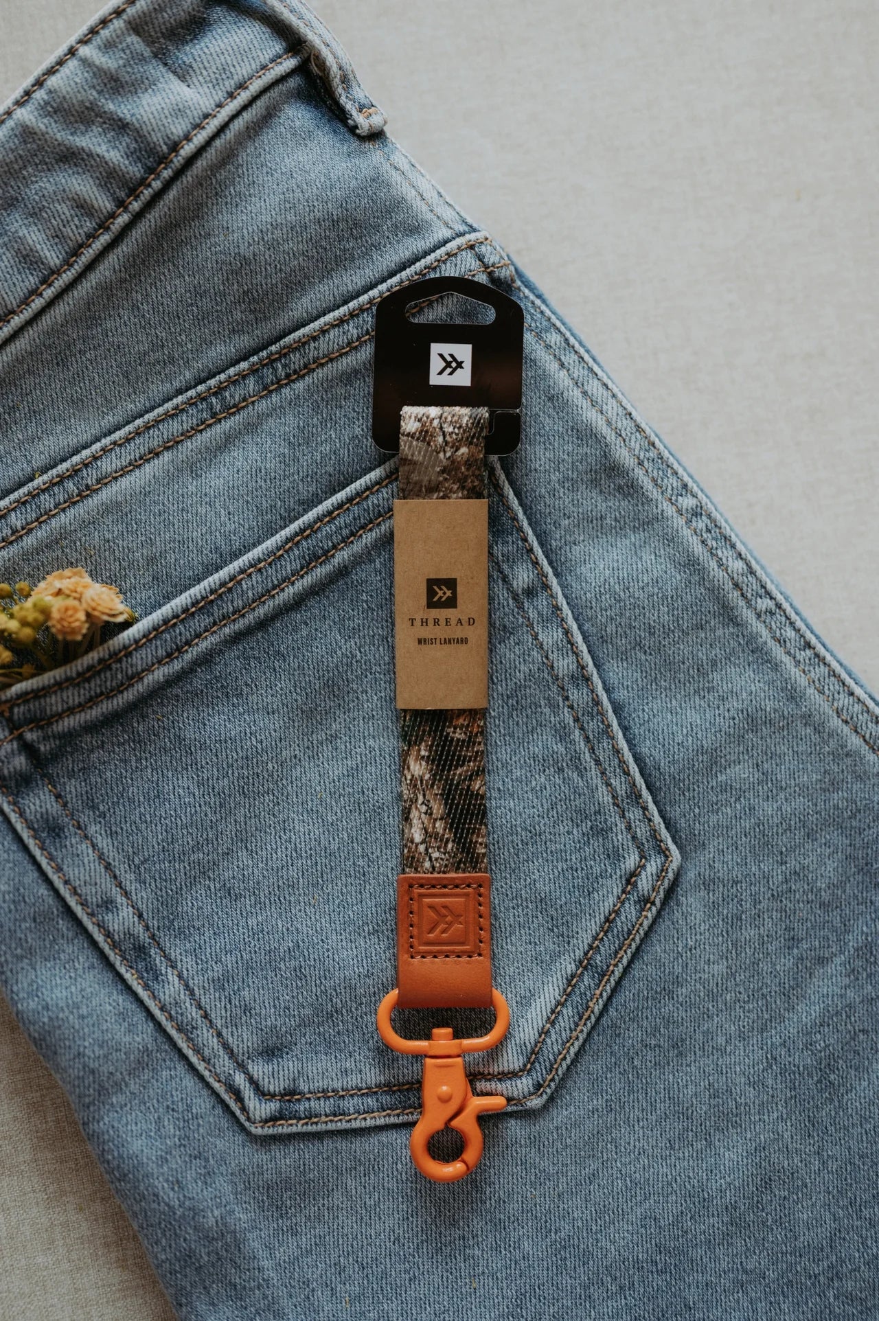 Thread Wristlet Keychain (Realtree Edge Green/Brown Camo)