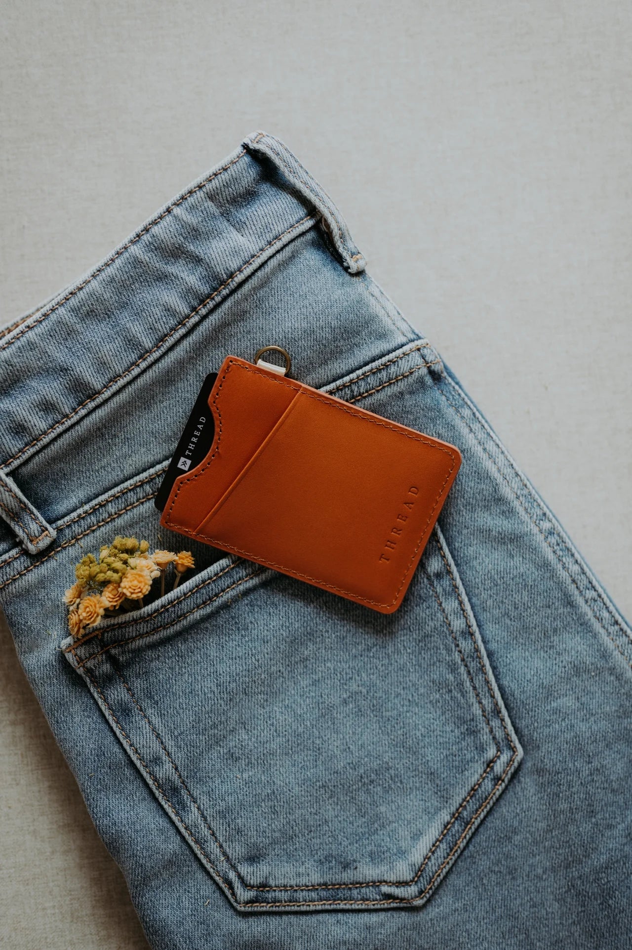 Thread Vertical Leather Wallet (Scout Peach)
