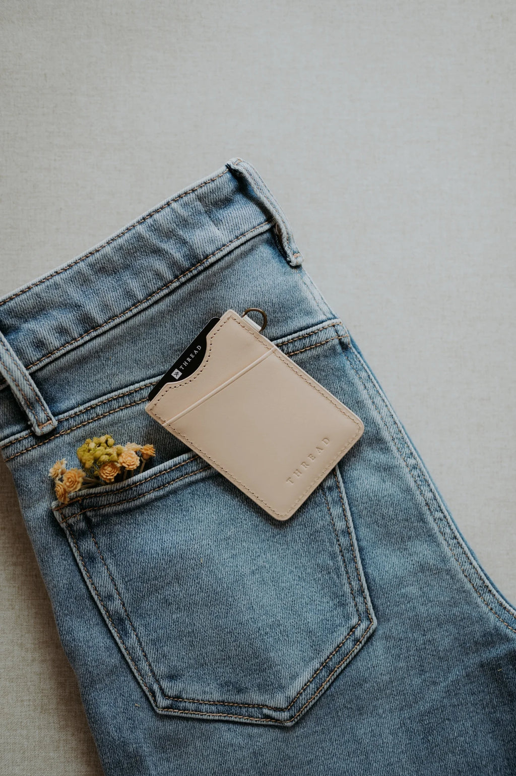Thread Vertical Wallet (Willow)