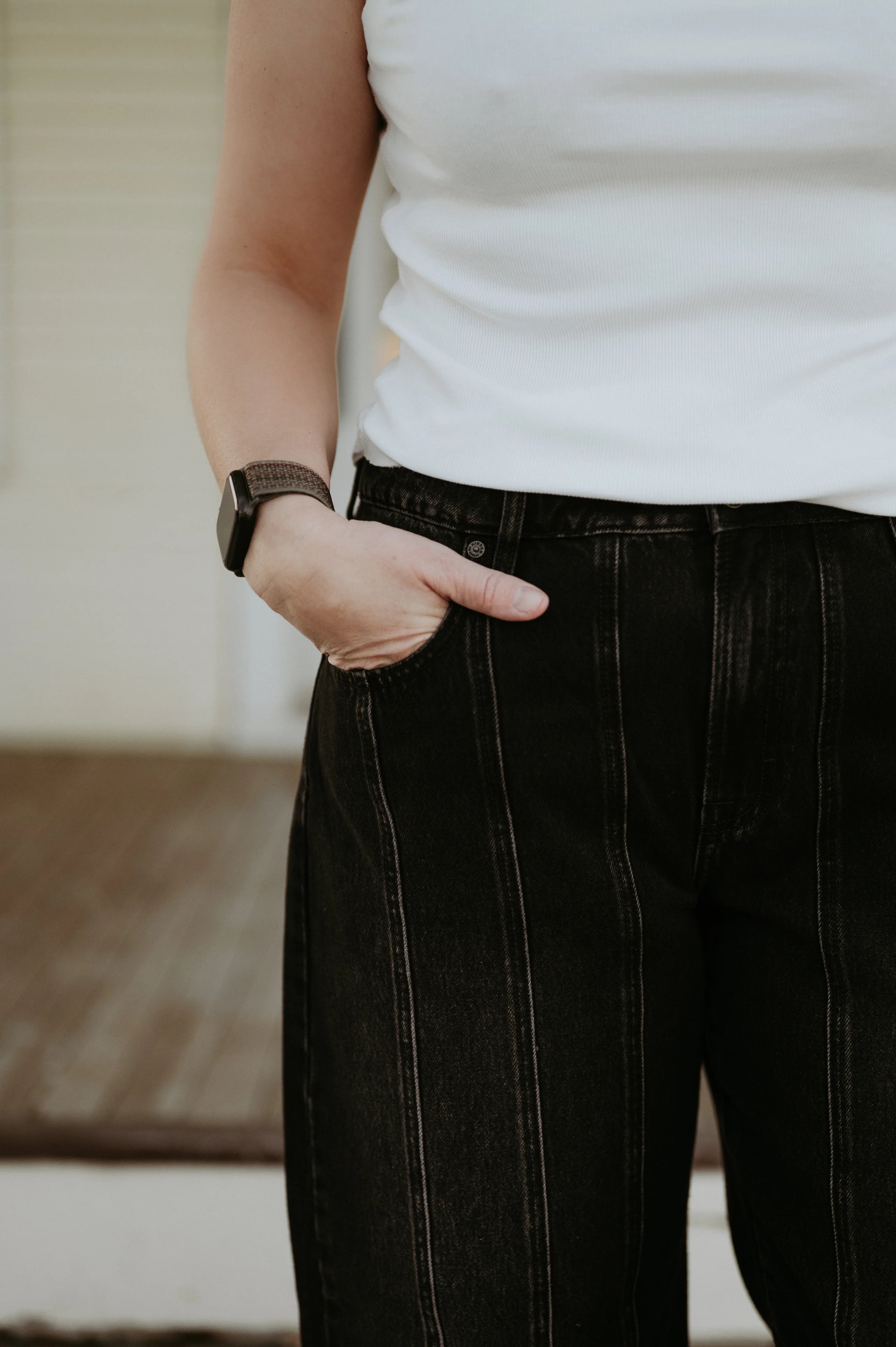 Hidden Sammie High Rise Vintage Black Barrel Jean