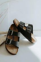 Birkenstocks Arizona Leather  Narrow Fit (Black Soft Bed)