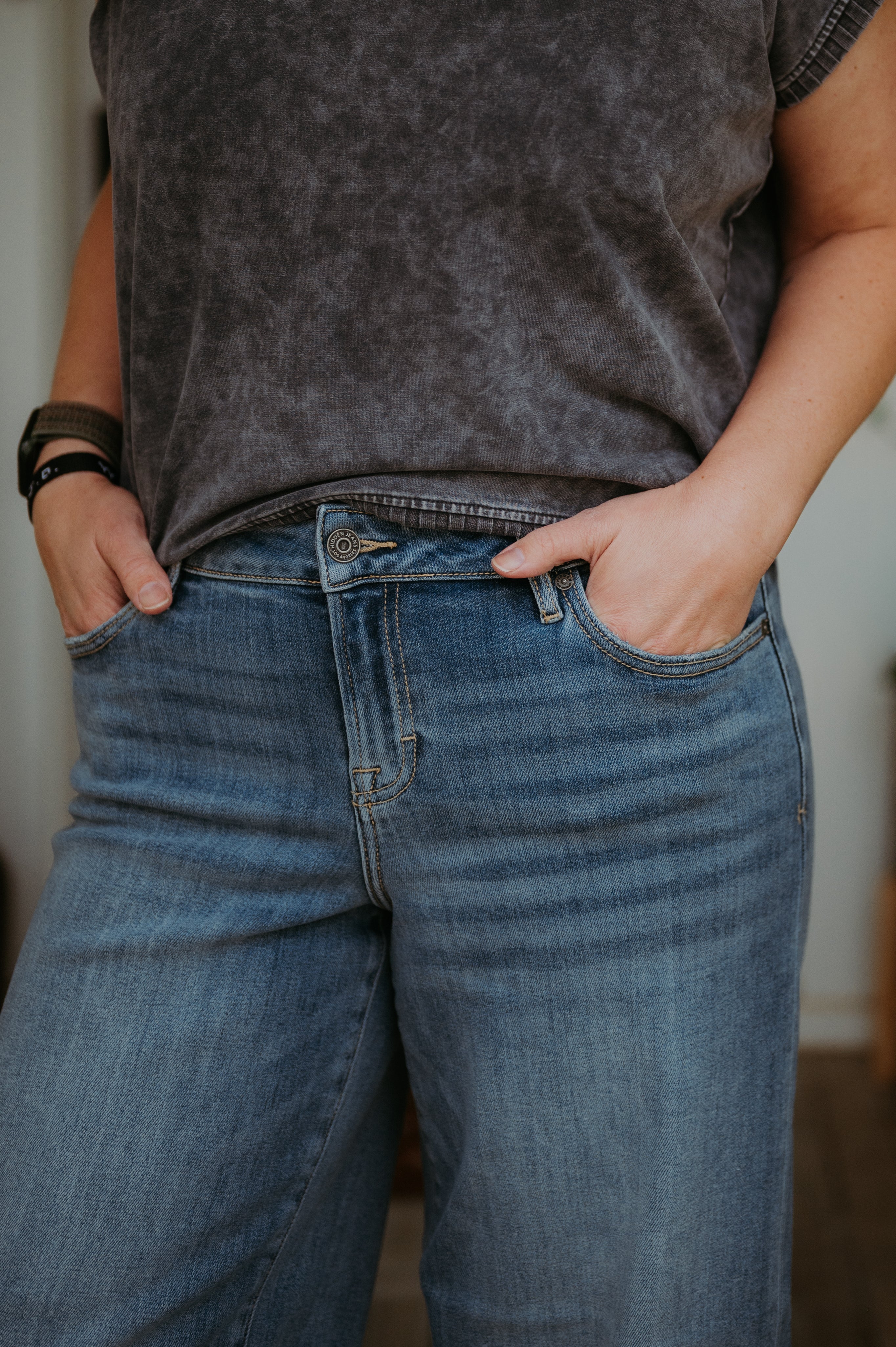 Hidden Nori Mid Rise Wide Leg Stretch Cuffed