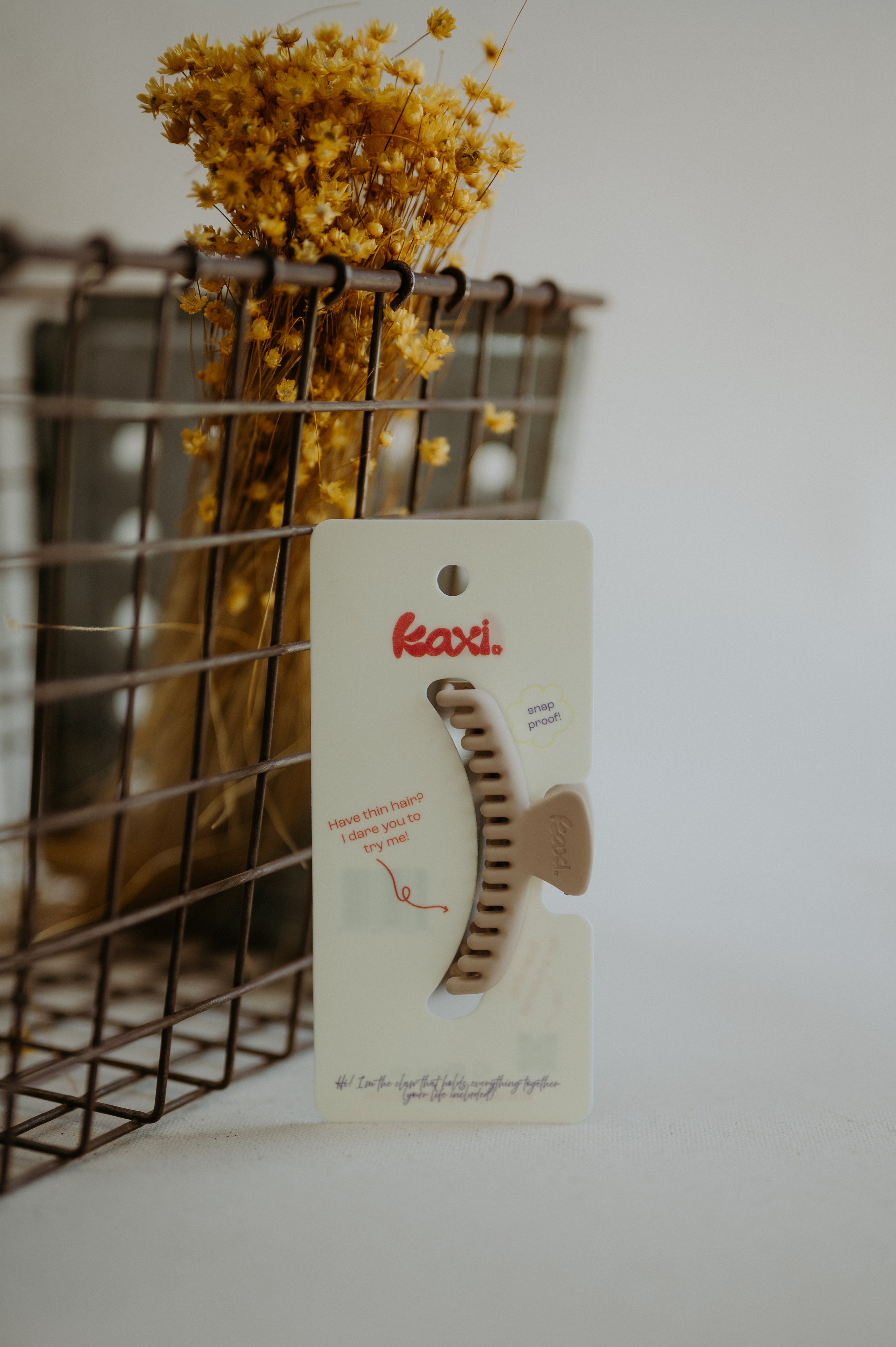 Kaxi Mini Hold Everything Claw Clip Matte Bone