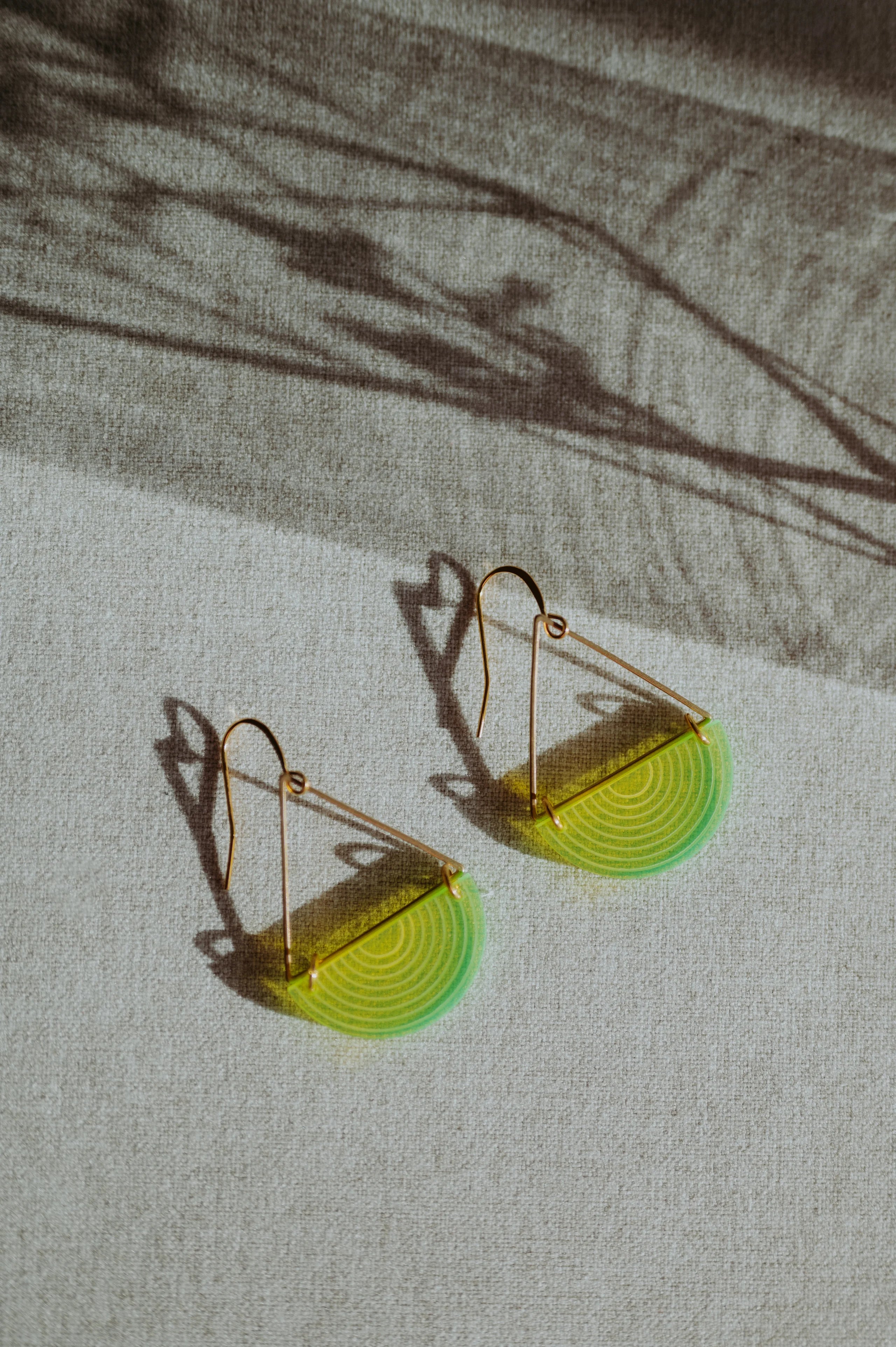 OTTI Half Moon Dangling Earring - Neon